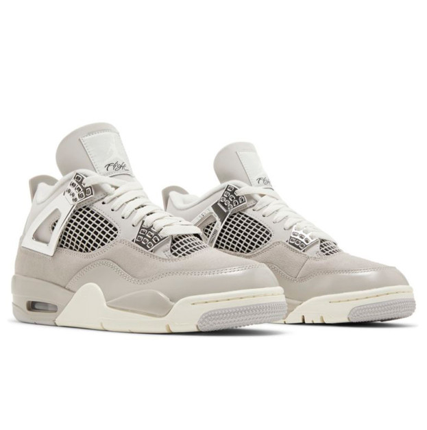 Jordan 4 Retro Frozen Moments AQ9129-001