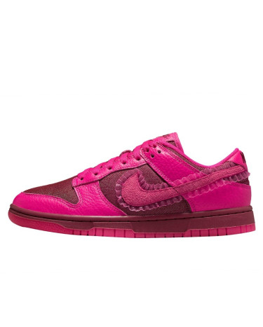 Nike Dunk Low Valentine’s Day DQ9324-600