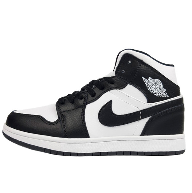 Jordan 1 Retro High Black White Winter Fur