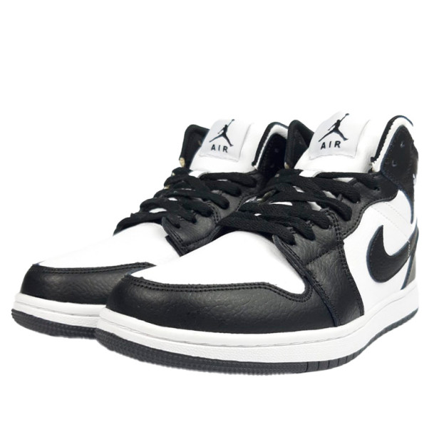 Jordan 1 Retro High Black White Winter Fur