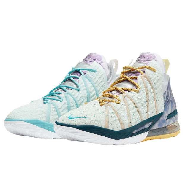 Nike LeBron 18 Reflections Flip DB8148-100